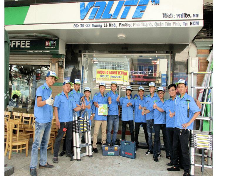 Khách hàng là trọng tâm VNLITE